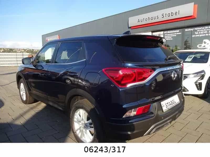KGM Korando Core 6MT null-photo-3