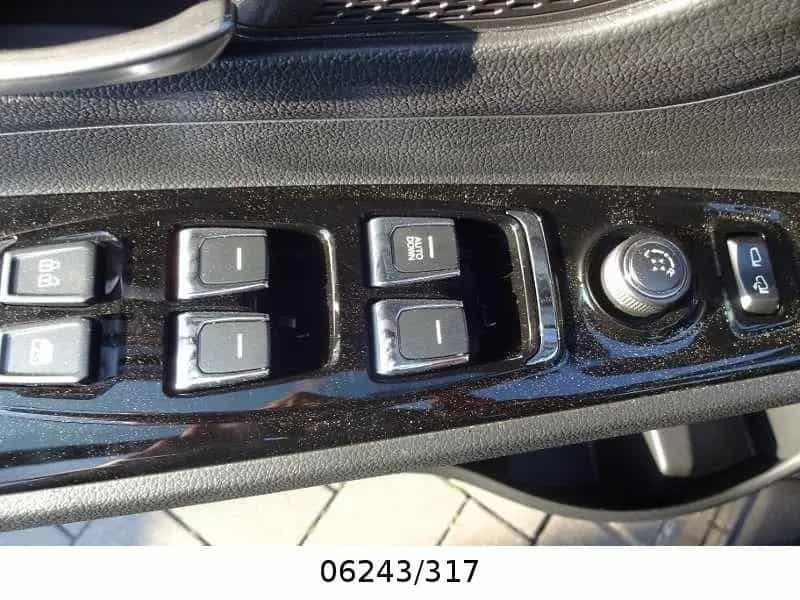 KGM Korando Core 6MT null-photo-6