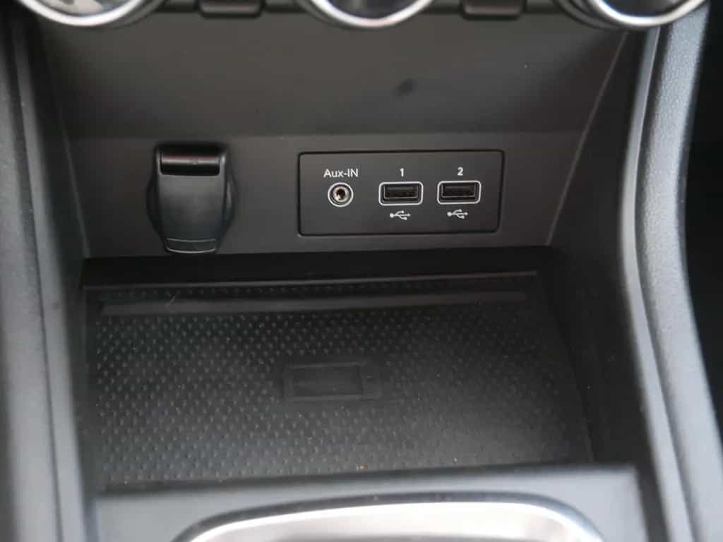 Renault Captur Techno TCe 140 SHZ KAMERA NAVI AHK LED 07/2023-photo-10