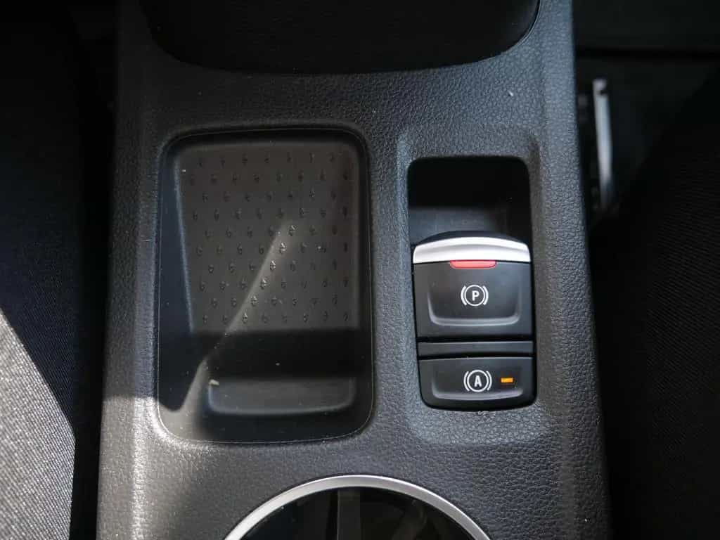Renault Captur Techno TCe 140 SHZ KAMERA NAVI AHK LED 07/2023-photo-12