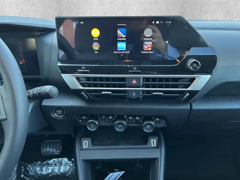 Citroën C4 1.2 PureTech 130 Max LED KAMERA NAVI SHZ ALU 09/2025-photo-16