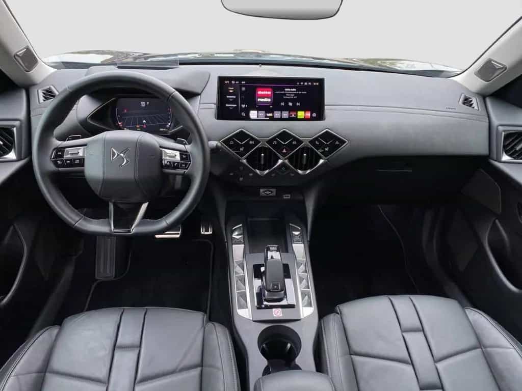 DS Automobiles DS3 Opera 130PS Vollleder / Navi / Kamera 11/2024-photo-12