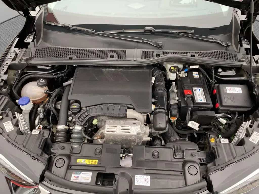 DS Automobiles DS3 Opera 130PS Vollleder / Navi / Kamera 11/2024-photo-18