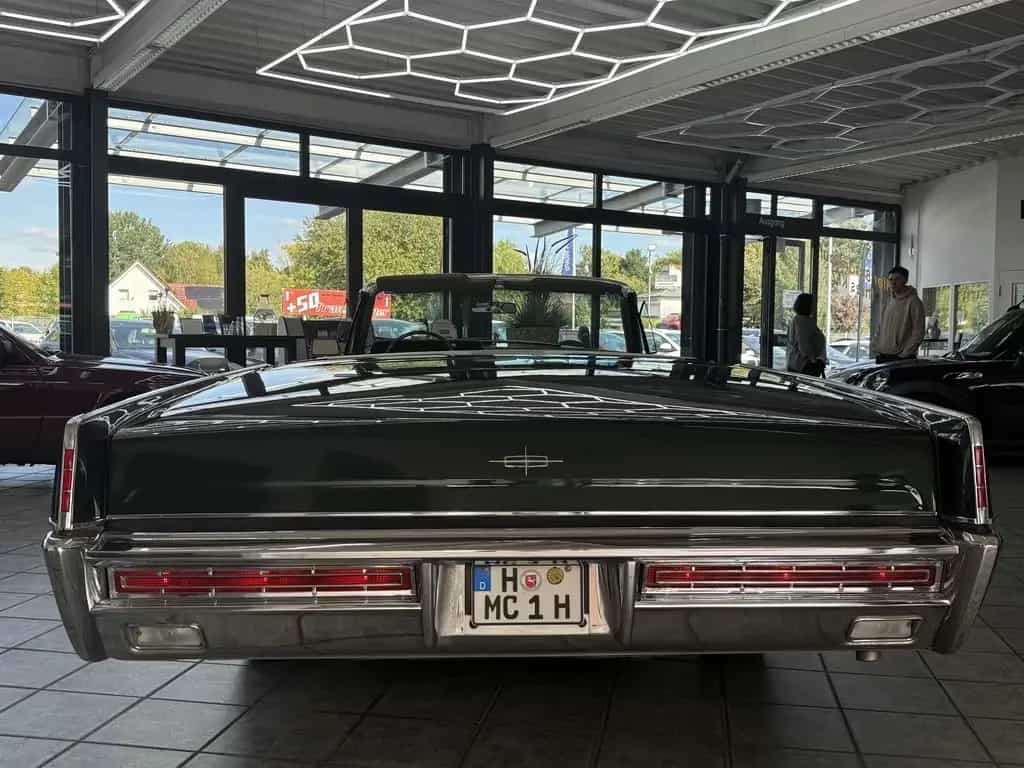 Lincoln Continental 7.6 V8, 462cui, 4 Door Convertible 07/1967-photo-2