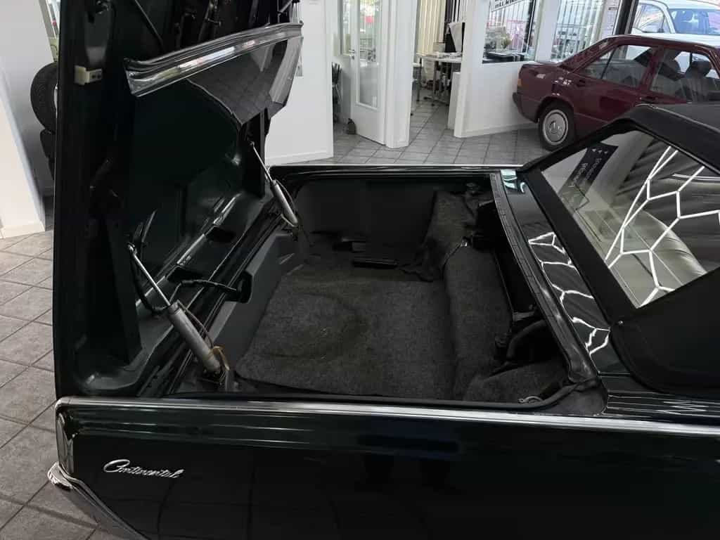 Lincoln Continental 7.6 V8, 462cui, 4 Door Convertible 07/1967-photo-25