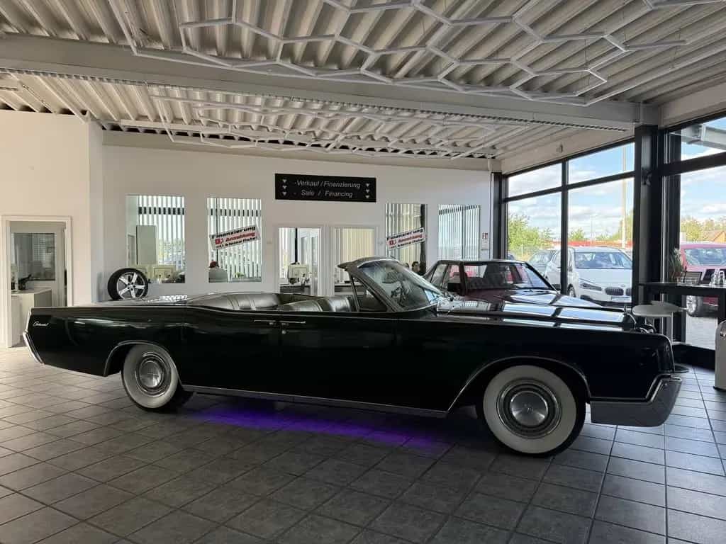 Lincoln Continental 7.6 V8, 462cui, 4 Door Convertible 07/1967-photo-30