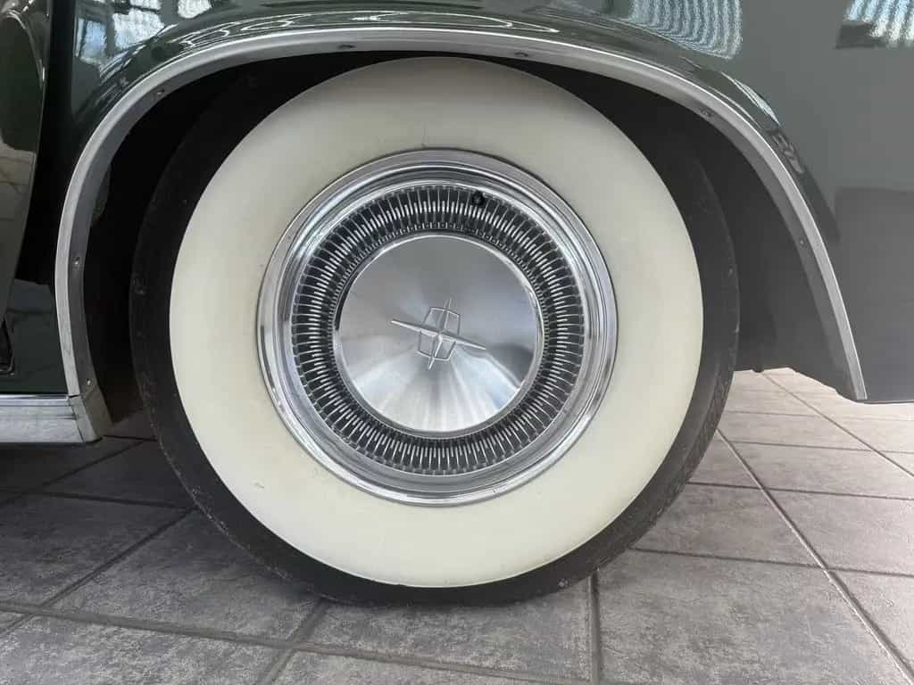 Lincoln Continental 7.6 V8, 462cui, 4 Door Convertible 07/1967-photo-34
