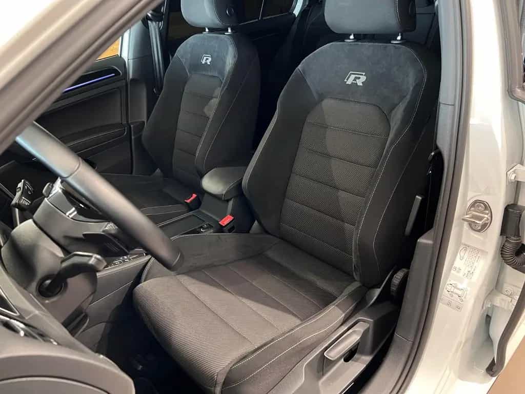 Volkswagen Golf 2.0TSI DSG 4MOTION R DCC KEYLESS DIGITAL 02/2019-photo-19