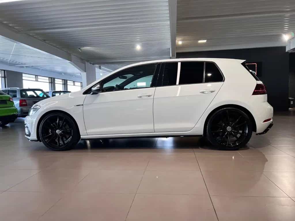 Volkswagen Golf 2.0TSI DSG 4MOTION R DCC KEYLESS DIGITAL 02/2019-photo-3