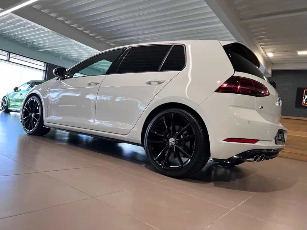 Volkswagen Golf 2.0TSI DSG 4MOTION R DCC KEYLESS DIGITAL 02/2019-photo-4
