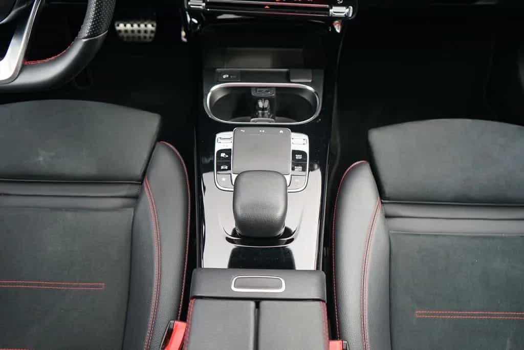 Mercedes-Benz CLA-Class 220d SB AMG Line LED Navi Kamera Sitzheizung 09/2019-photo-19