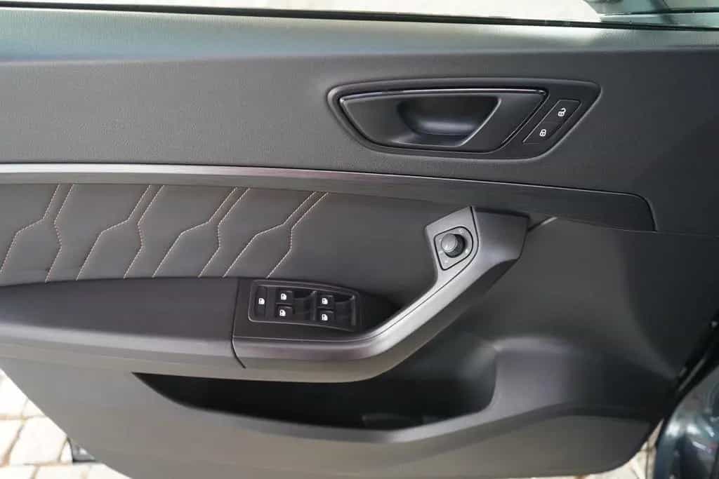 Cupra Ateca 2.0 TSI 4Drive LED Navi ACC Sitzheizung 10/2020-photo-25