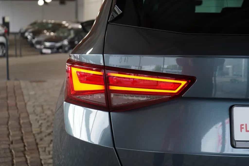 Cupra Ateca 2.0 TSI 4Drive LED Navi ACC Sitzheizung 10/2020-photo-32