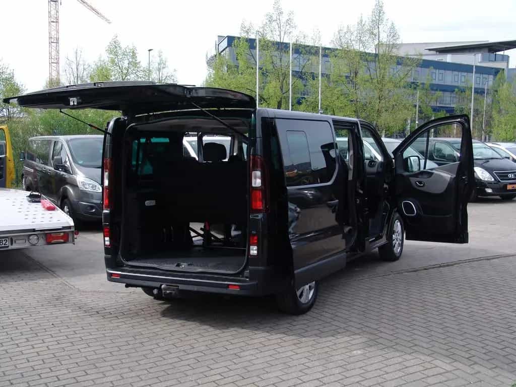 Nissan NV300 L1 PREMIUM-NAVI/2S.Tür/8Sit/ 11/2018-photo-3