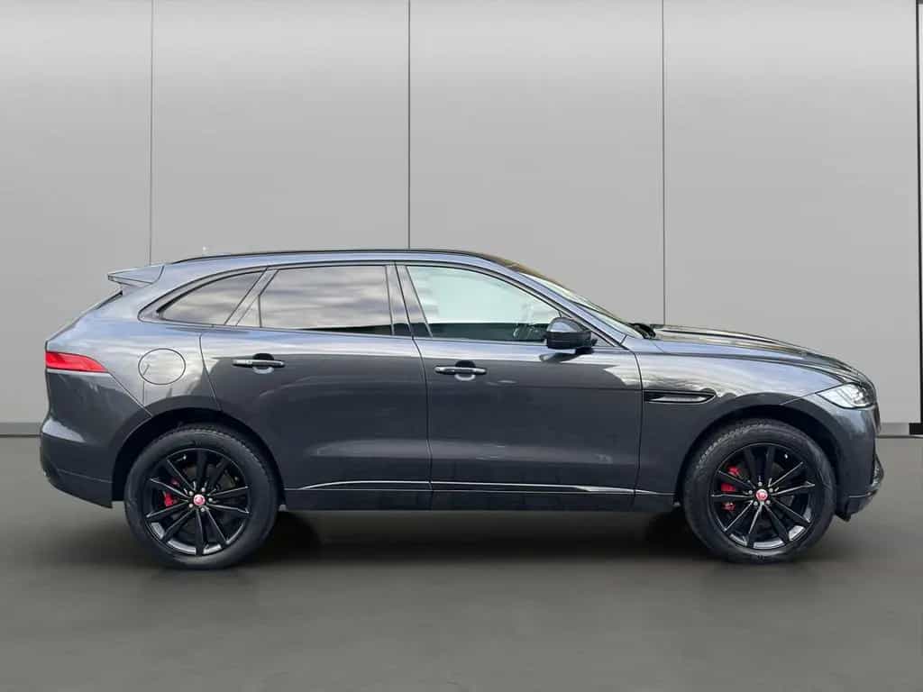 Jaguar F-Pace 30d S LED NAVI PANO LEDER ACC KAMERA 20" 03/2018-photo-2