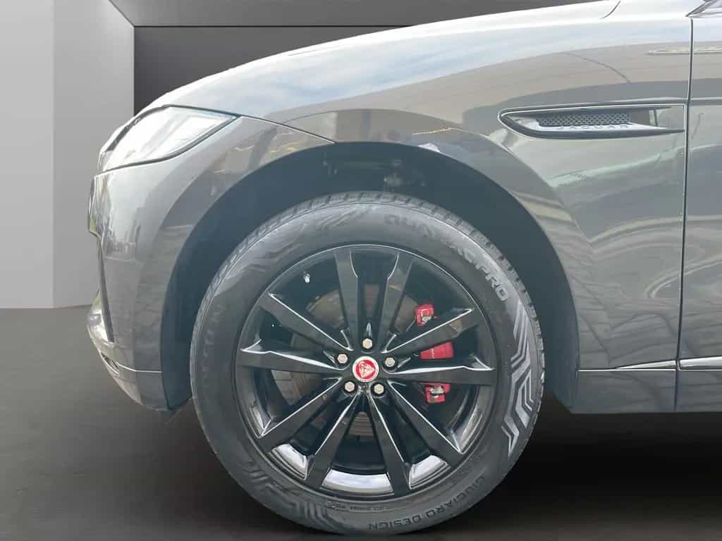 Jaguar F-Pace 30d S LED NAVI PANO LEDER ACC KAMERA 20" 03/2018-photo-6