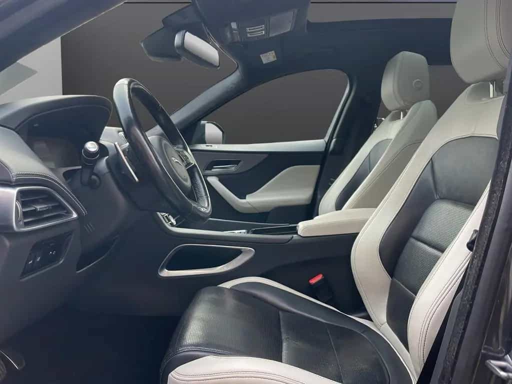 Jaguar F-Pace 30d S LED NAVI PANO LEDER ACC KAMERA 20" 03/2018-photo-8