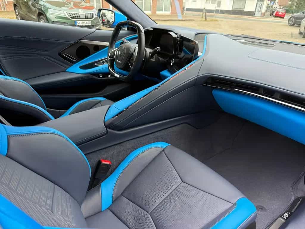Corvette Z06 C8 3LZ Z06 Cabriolet HEAD-UP/SOUND/21"/BI-COLOR 08/2025-photo-23