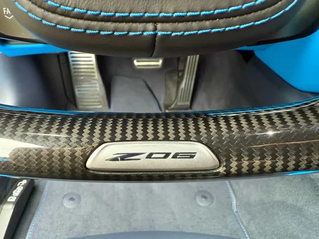 Corvette Z06 C8 3LZ Z06 Cabriolet HEAD-UP/SOUND/21"/BI-COLOR 08/2025-photo-30