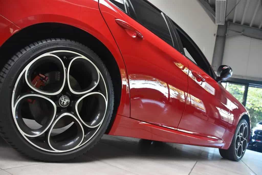 Alfa Romeo Giulia Veloce Q4 LED Navi Leder Kamera ACC D.N.A 03/2024-photo-2