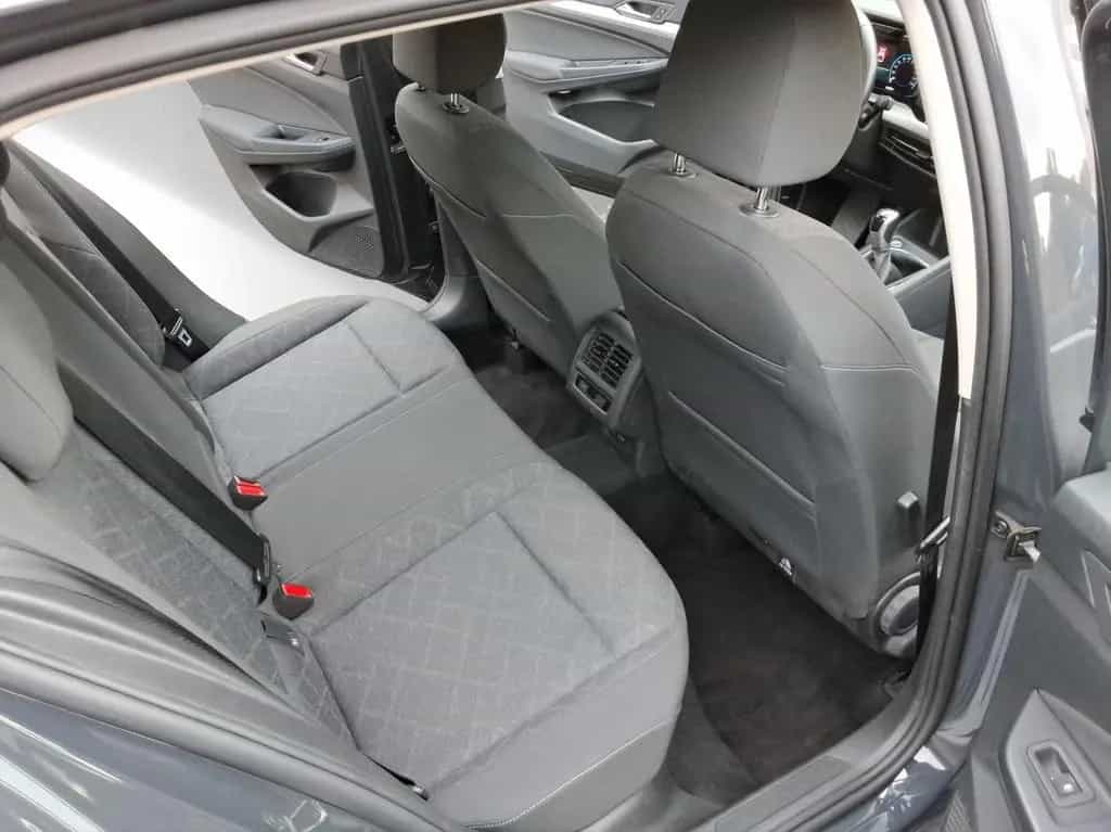 Volkswagen Golf 1.5 TSI ACC,LED,Navi,APP-CON,DAB+ 09/2020-photo-13