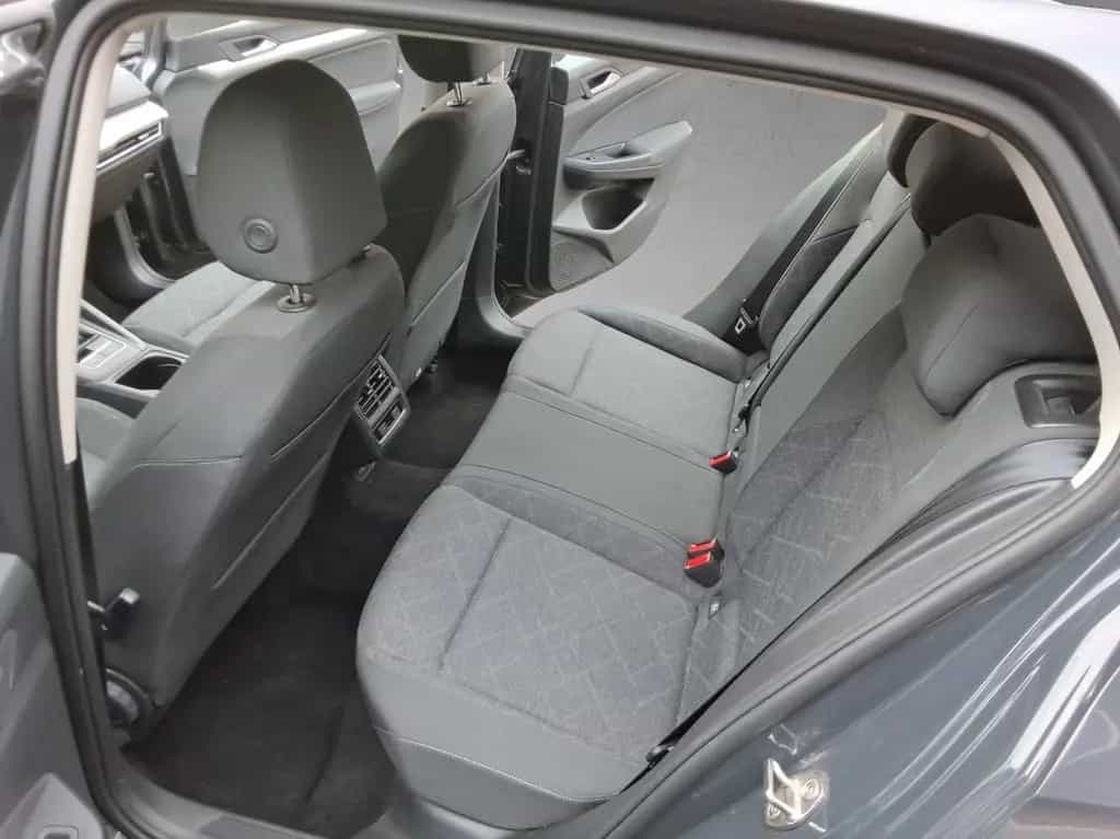 Volkswagen Golf 1.5 TSI ACC,LED,Navi,APP-CON,DAB+ 09/2020-photo-14