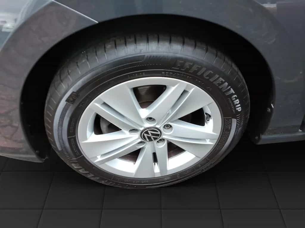 Volkswagen Golf 1.5 TSI ACC,LED,Navi,APP-CON,DAB+ 09/2020-photo-18