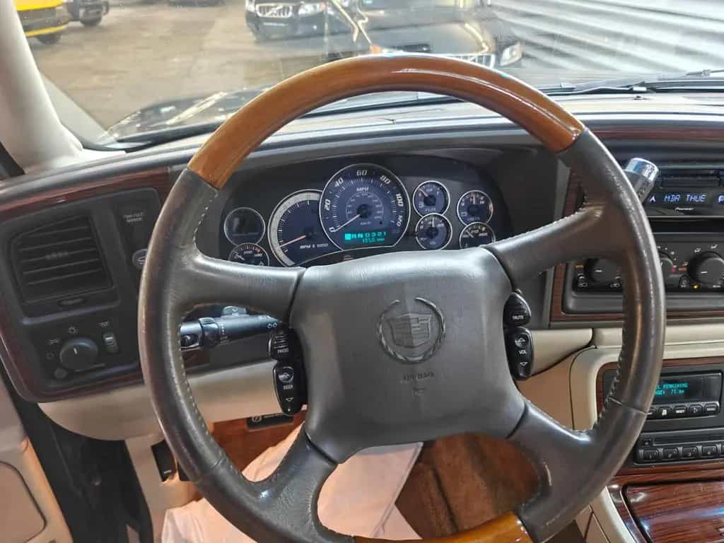 Cadillac Escalade GMT800 6.0 V8 4x4 Klimaautomatik Leder 07/2002-photo-16