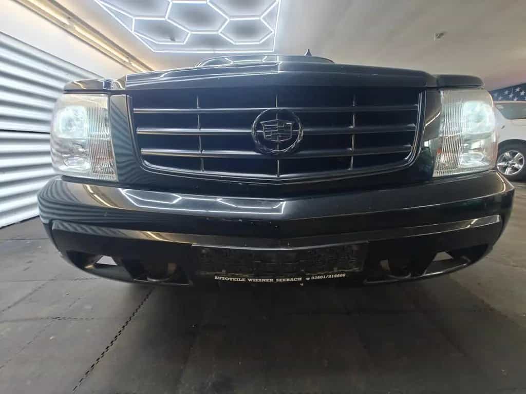 Cadillac Escalade GMT800 6.0 V8 4x4 Klimaautomatik Leder 07/2002-photo-3