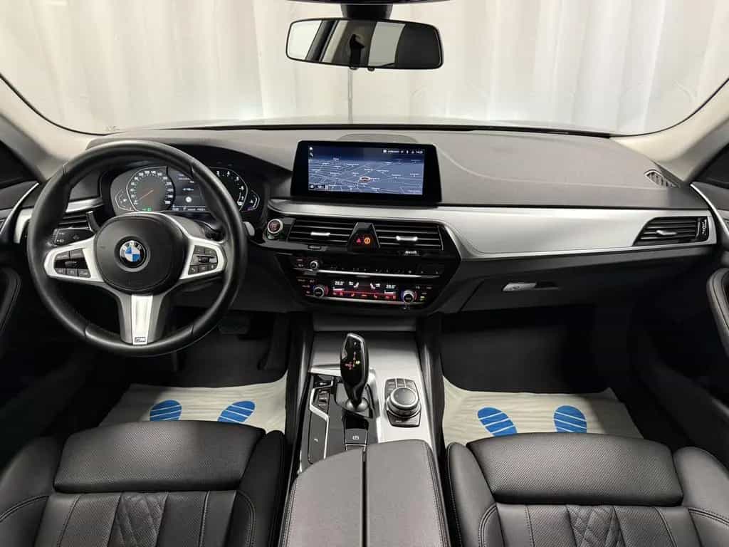 BMW 5 Series 520 i Aut. Sport Leder ACC Navi LED Kamera AHK 02/2021-photo-11