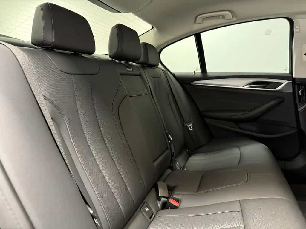 BMW 5 Series 520 i Aut. Sport Leder ACC Navi LED Kamera AHK 02/2021-photo-14