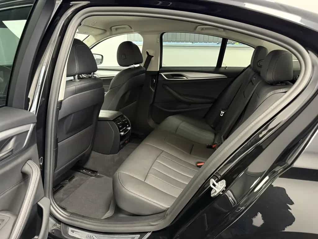 BMW 5 Series 520 i Aut. Sport Leder ACC Navi LED Kamera AHK 02/2021-photo-16