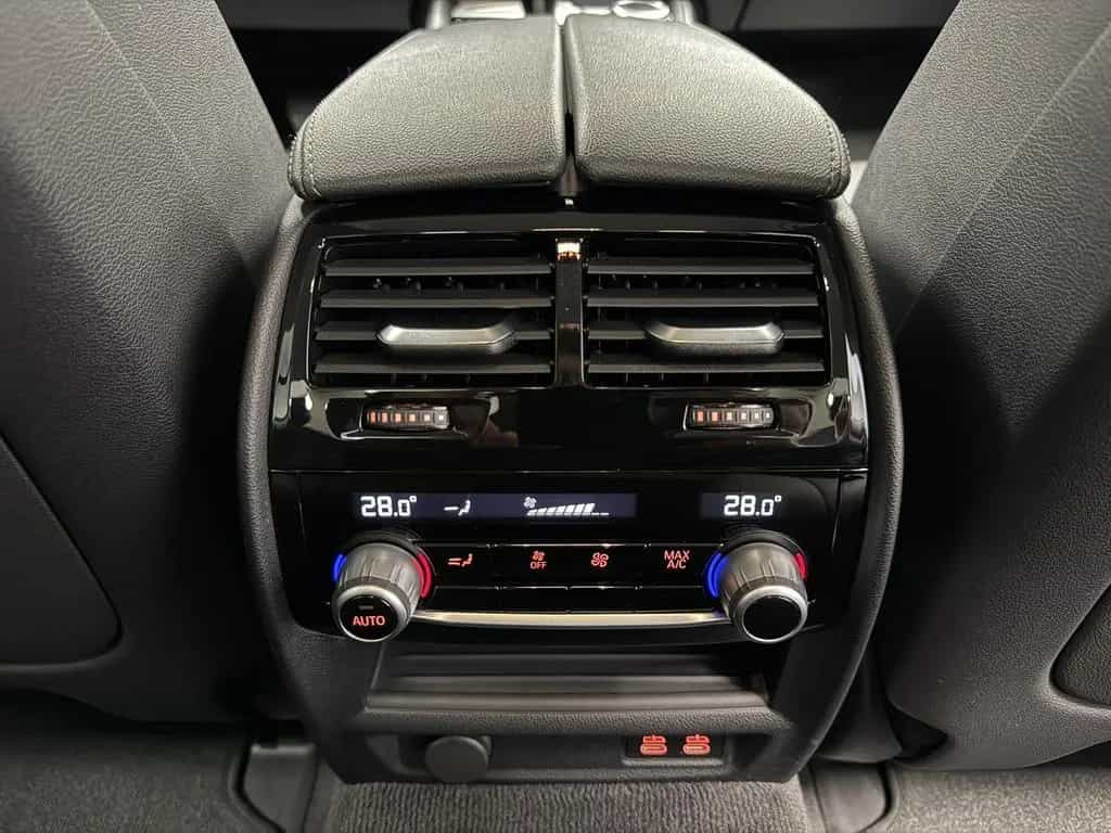 BMW 5 Series 520 i Aut. Sport Leder ACC Navi LED Kamera AHK 02/2021-photo-23