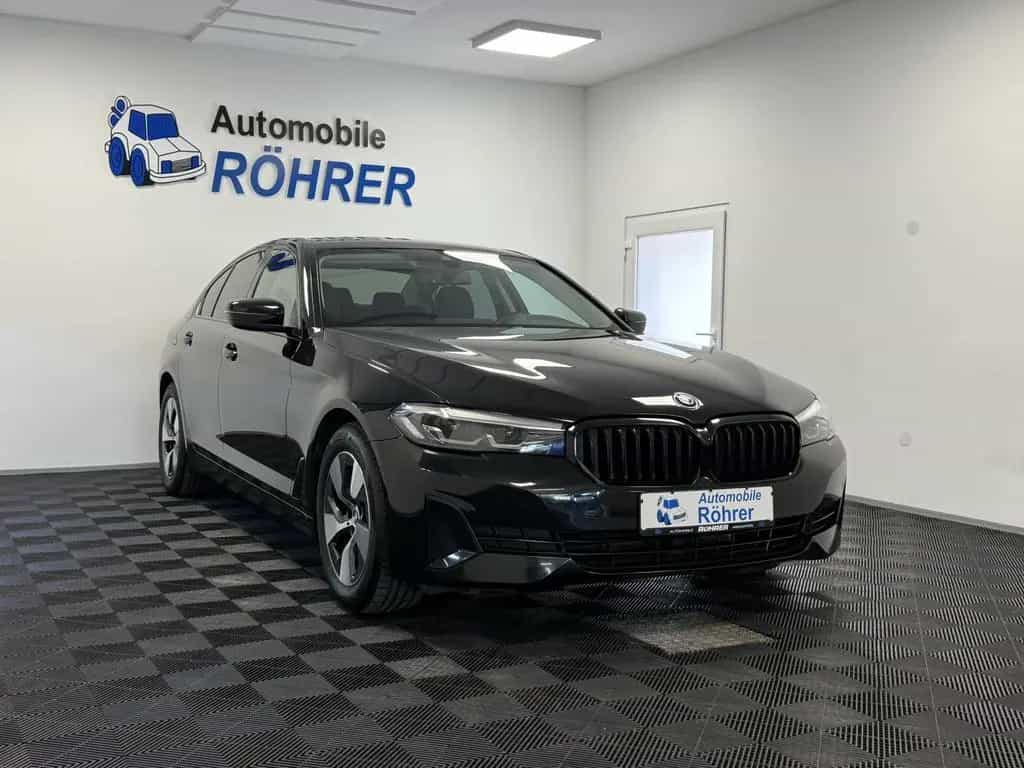 BMW 5 Series 520 i Aut. Sport Leder ACC Navi LED Kamera AHK 02/2021-photo-30