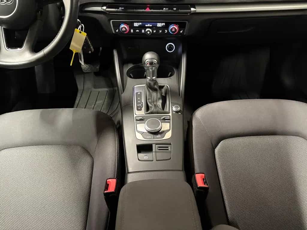 Audi A3 Sportback 35 TFSI TEMP XENON SHZ 03/2019-photo-19