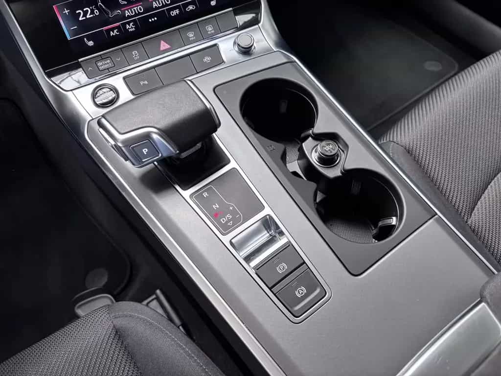 Audi A6 AVANT 35 TDI AUTOMATIK+KLIMA+NAVI+LED+ALU+TÜV 08/2022-photo-12