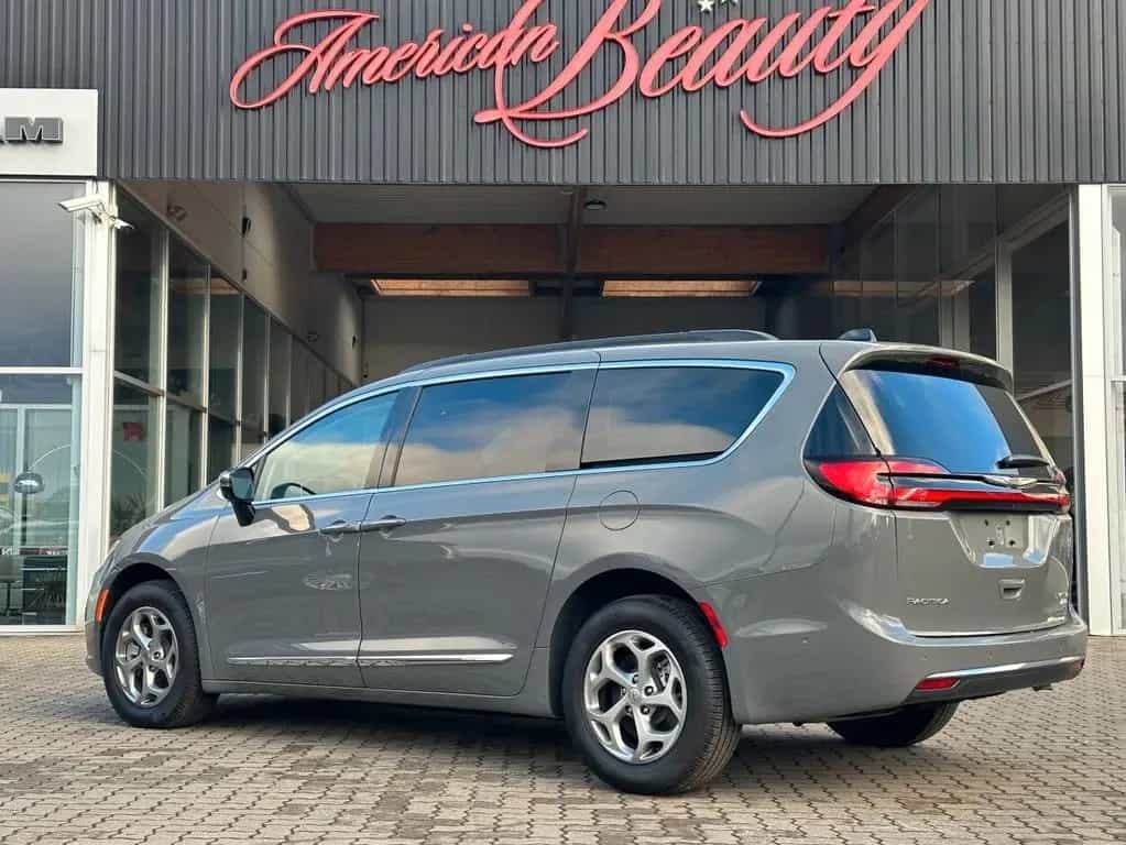 Chrysler Pacifica Limited AWD null-photo-6