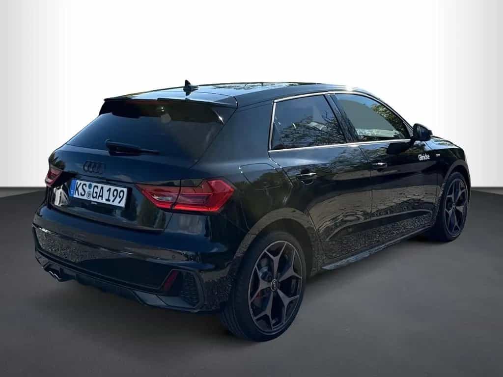Audi A1 Sportback 40 2.0 TFSI S line DSG, RFK, NAVI 09/2025-photo-1