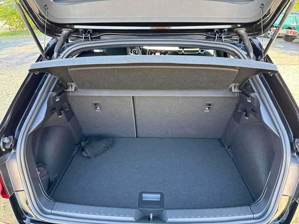Audi A1 Sportback 40 2.0 TFSI S line DSG, RFK, NAVI 09/2025-photo-12