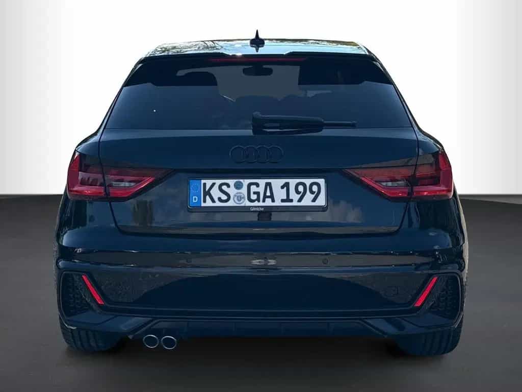 Audi A1 Sportback 40 2.0 TFSI S line DSG, RFK, NAVI 09/2025-photo-3