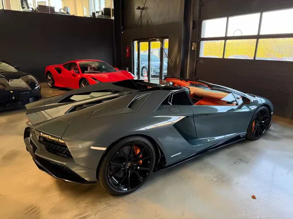 Lamborghini Aventador S Roadster SPECIAL COLOR/ONE OF ONE 06/2018-photo-2