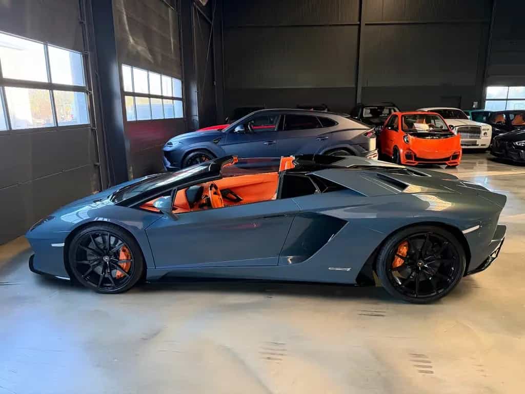 Lamborghini Aventador S Roadster SPECIAL COLOR/ONE OF ONE 06/2018-photo-3