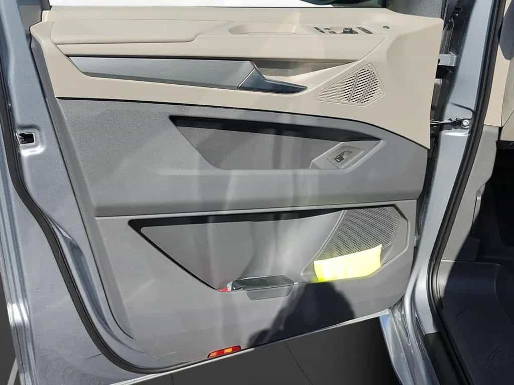 Volkswagen Multivan Edition LÜ 2,0l TSI 150 kW 360°Kamera L null-photo-2