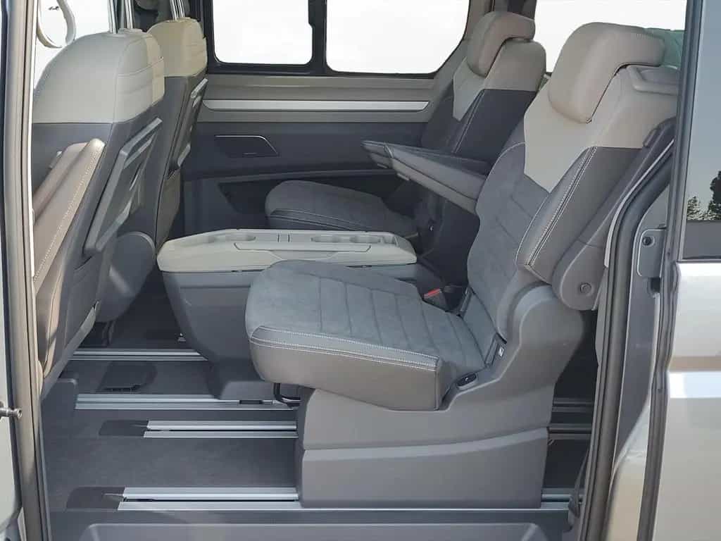 Volkswagen Multivan Edition LÜ 2,0l TSI 150 kW 360°Kamera L null-photo-3