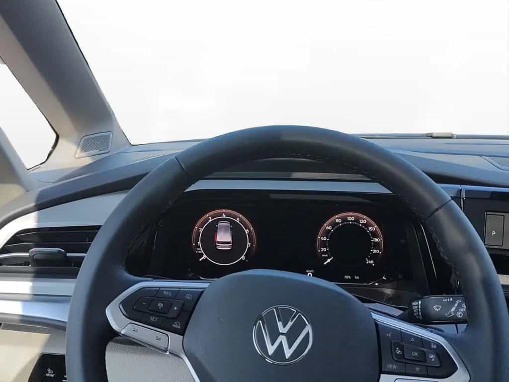 Volkswagen Multivan Edition LÜ 2,0l TSI 150 kW 360°Kamera L null-photo-6