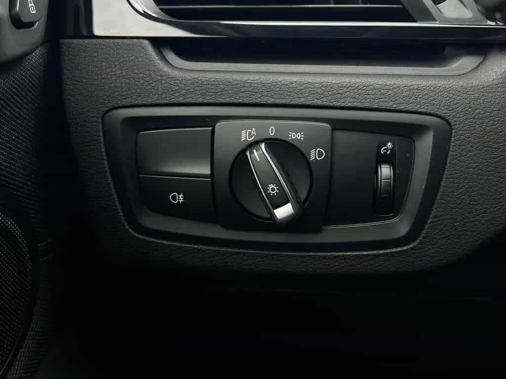 BMW X1 sDrive 18 d | HEAD-UP | RF-KAMERA | CARPLAY | 04/2022-photo-31