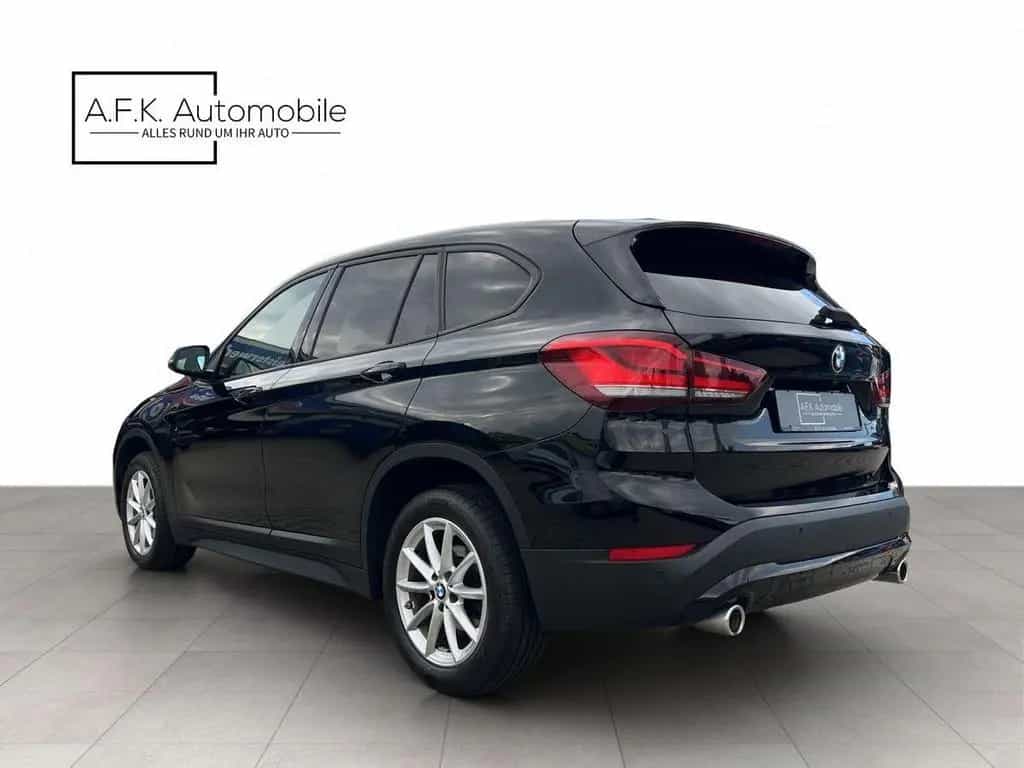BMW X1 sDrive 18 d | HEAD-UP | RF-KAMERA | CARPLAY | 04/2022-photo-4