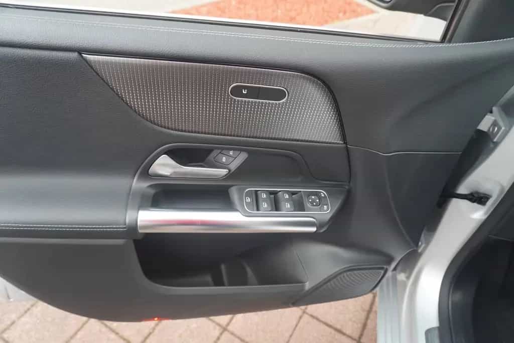 Mercedes-Benz B 200 B200 d Progressive Aut. LED Navi Sitzheizung PDC 09/2020-photo-19