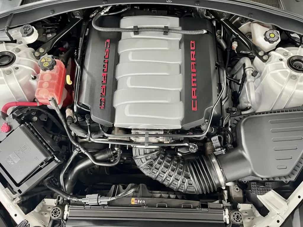 Chevrolet Camaro 6,2 V8 LT1 RS Garantie +Schiebedach +BOSE 04/2023-photo-27