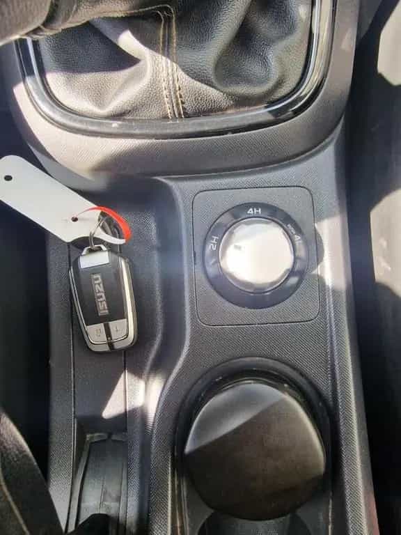 Isuzu D-Max ISUZU D-Max 1.9 Crew Cab 4WD Clima 08/2019-photo-10